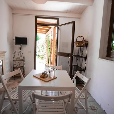 Giardino Dell'Impossibile Di Antonino Campo Apartment Favignana Room photo