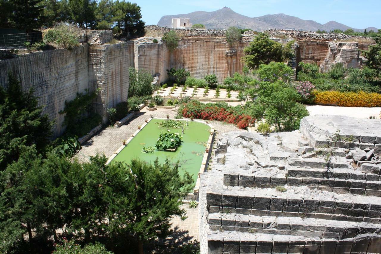 Giardino Dell'impossibile Di Antonino Campo